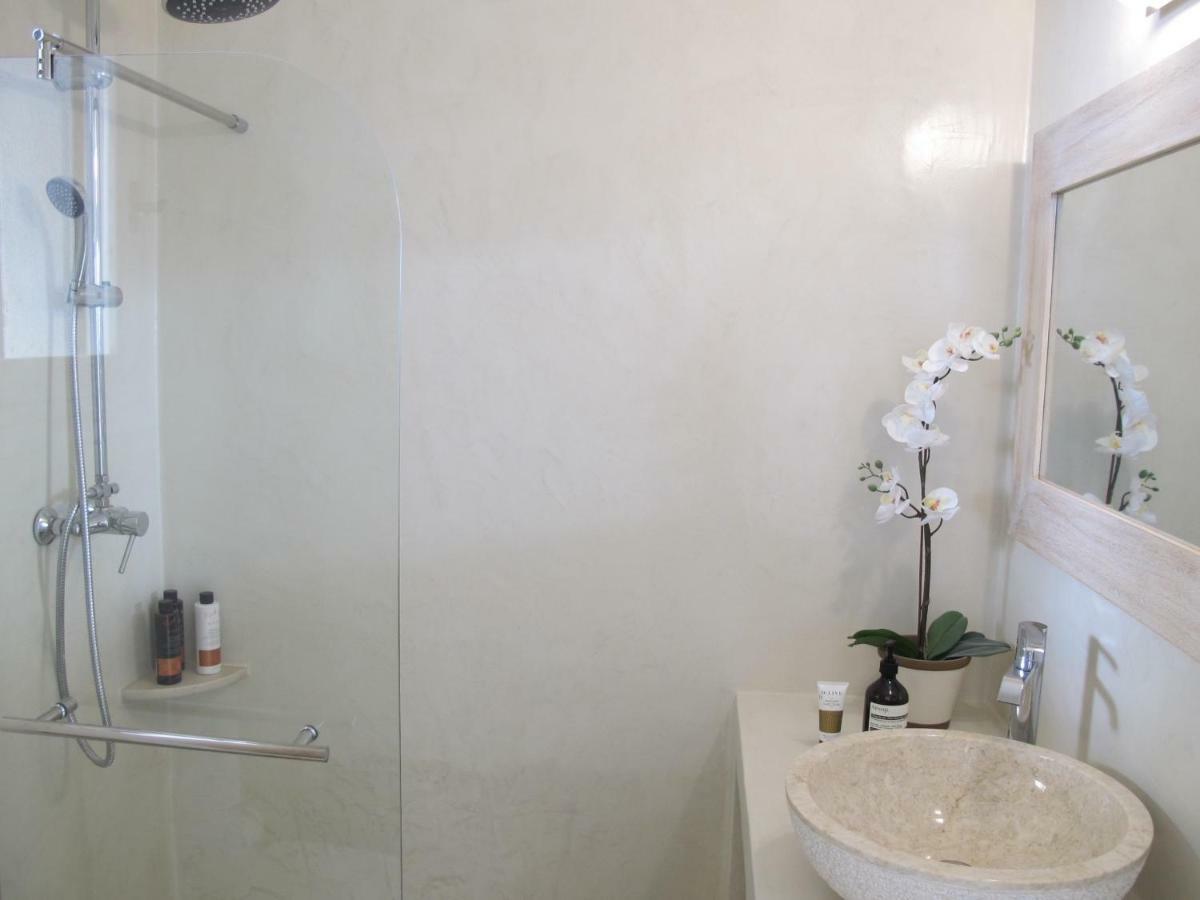 Aqua Seafront Glyfada Corfu Beach House With Garden Bagian luar foto