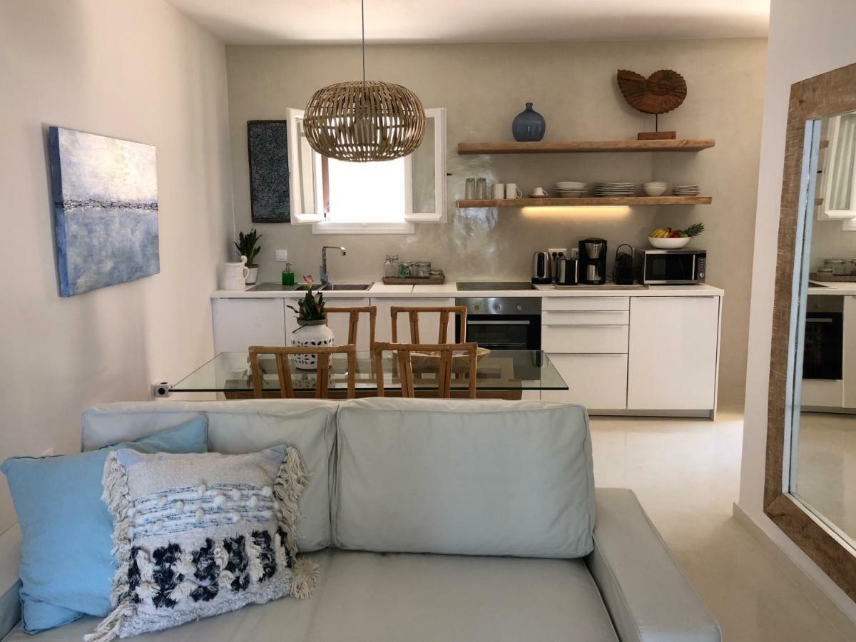 Aqua Seafront Glyfada Corfu Beach House With Garden Bagian luar foto
