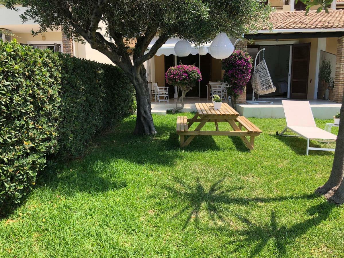 Aqua Seafront Glyfada Corfu Beach House With Garden Bagian luar foto